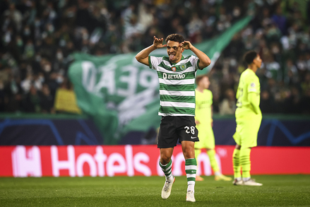 VDZSCP's tweet photo. O impossível nunca assustou o Sporting CP, porque quando o coração joga, a história acontece. Deixem tudo em campo, nós iremos deixar tudo na bancada. https://t.co/heAqkcJchu