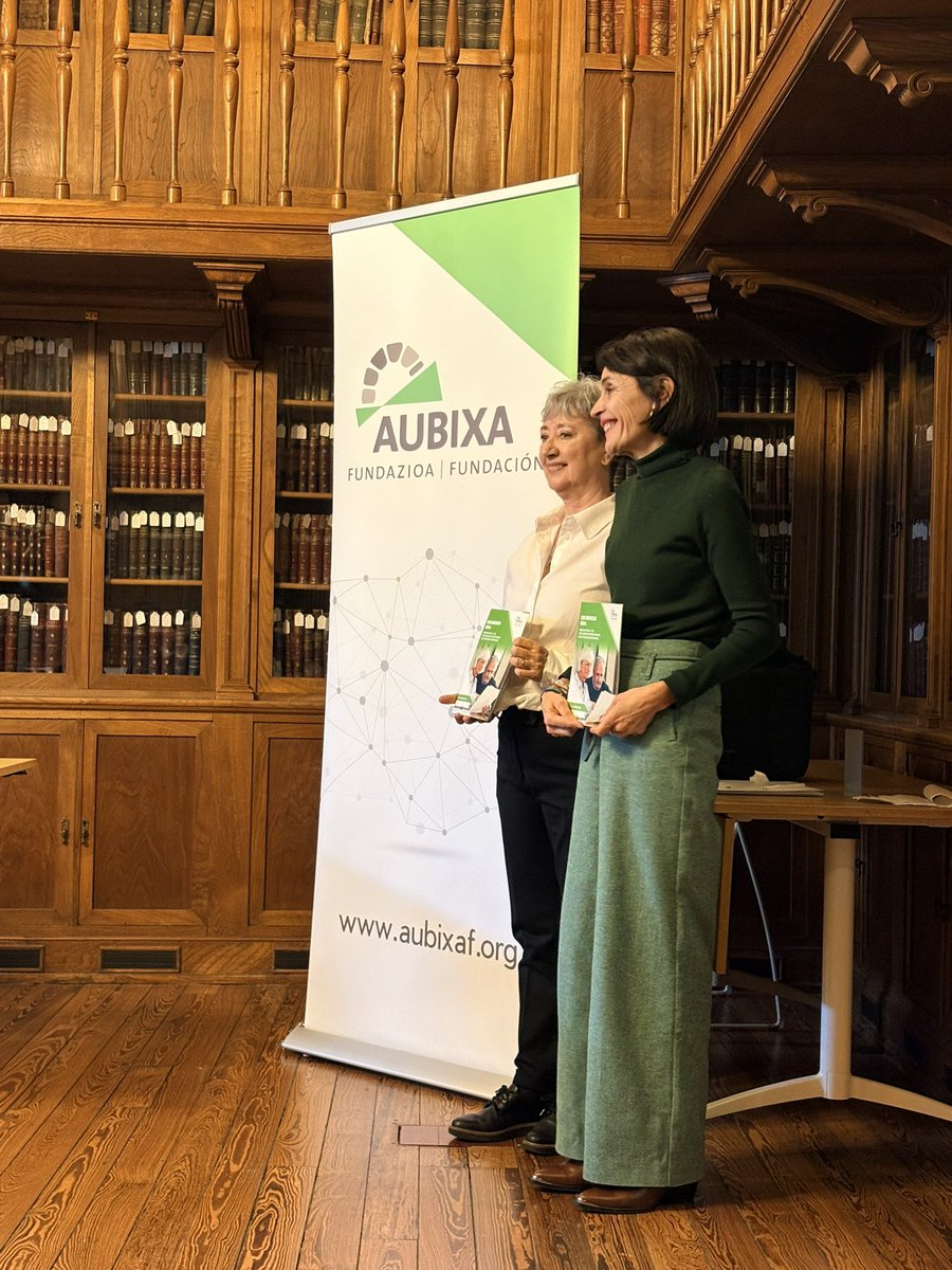AubixaF's tweet photo. 📢 Presentamos la guía “Derechos: decisiones que puedes tomar para situaciones de dependencia y discapacidad”, elaborada junto con el Departamento de Bienestar, Juventud y Reto Demográfico del Gobierno Vasco.

📍 Biblioteca Central de Donostia

📥 Descárgala en nuestra web https://t.co/VhOsT5OLNY