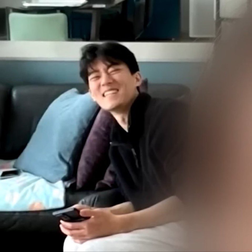 몽클립스(상태:맘속에하나님없음) tweet media