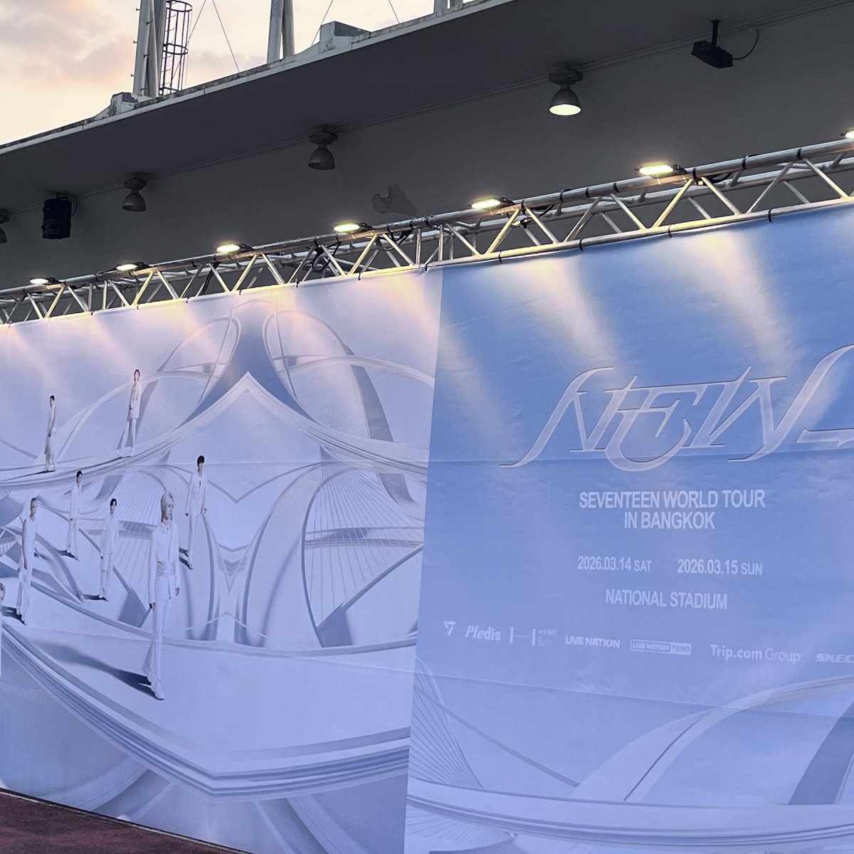 netby 🎸˚⤾· tweet media