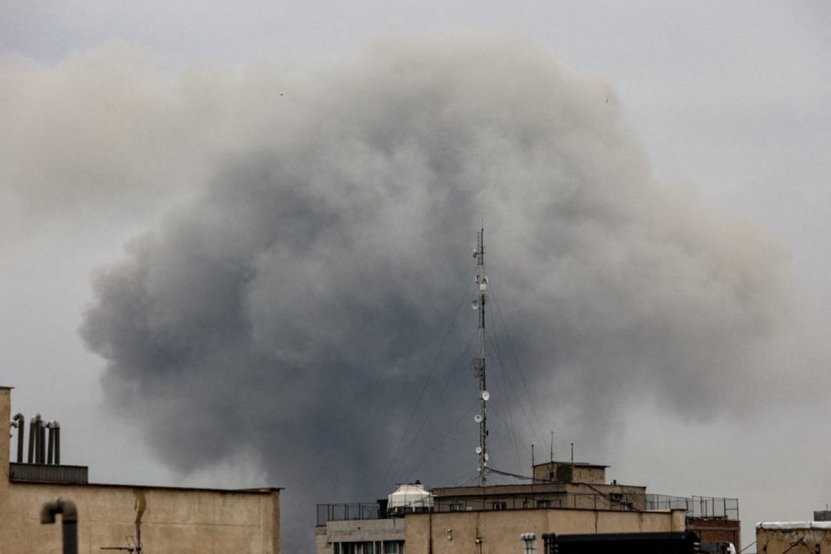 ادعاء الجيش الإسرائيلي بشن غارات على طهران وشيراز وتبريز