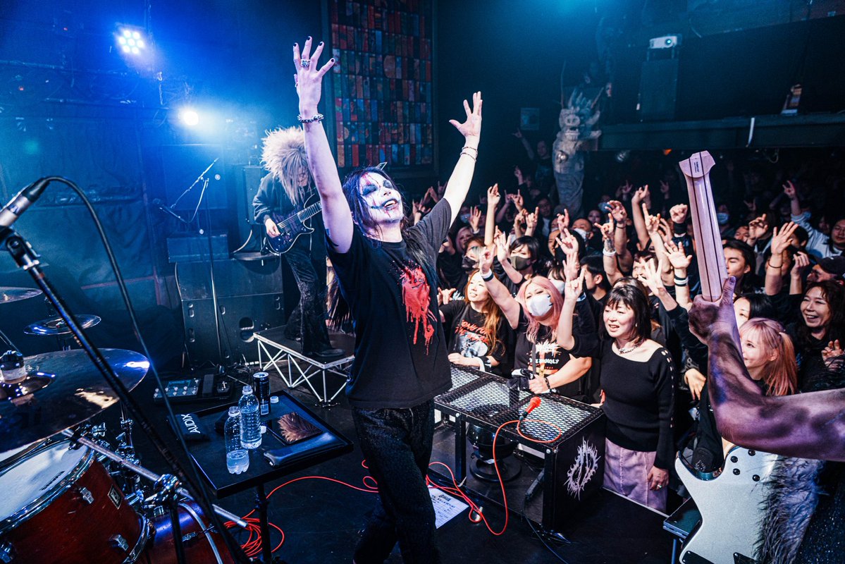 DEVILOOF 桂佑 tweet media