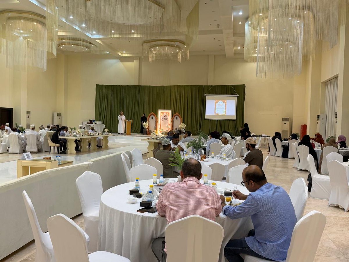union_osco's tweet photo. أقامت نقابة عمال عمان شابورجي الإفطار الجماعي للجمعية وذلك يوم الأربعاء 11 مارس 2026، بحضور ممثلي الوزارة والاتحاد العام والنقابة العامة وإدارة الشركة.
كان لقاءً أخويًا مميزًا سادته روح الألفة والتعاون، نسأل الله أن يديم هذه الروح الطيبة وأن يبارك في الجهود المبذولة لخدمةالعمال https://t.co/ysymuj6To8