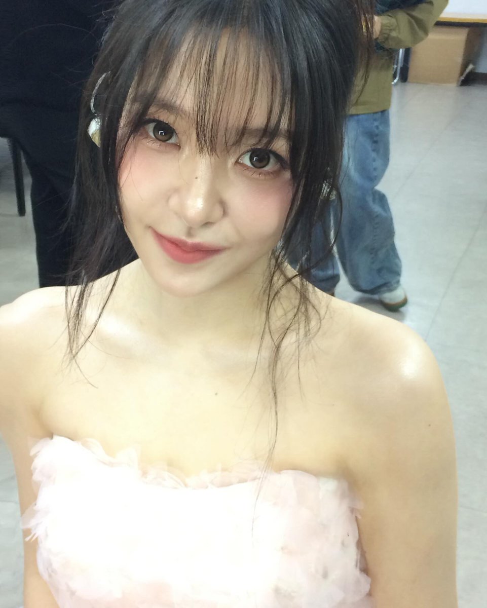 슬린 tweet media