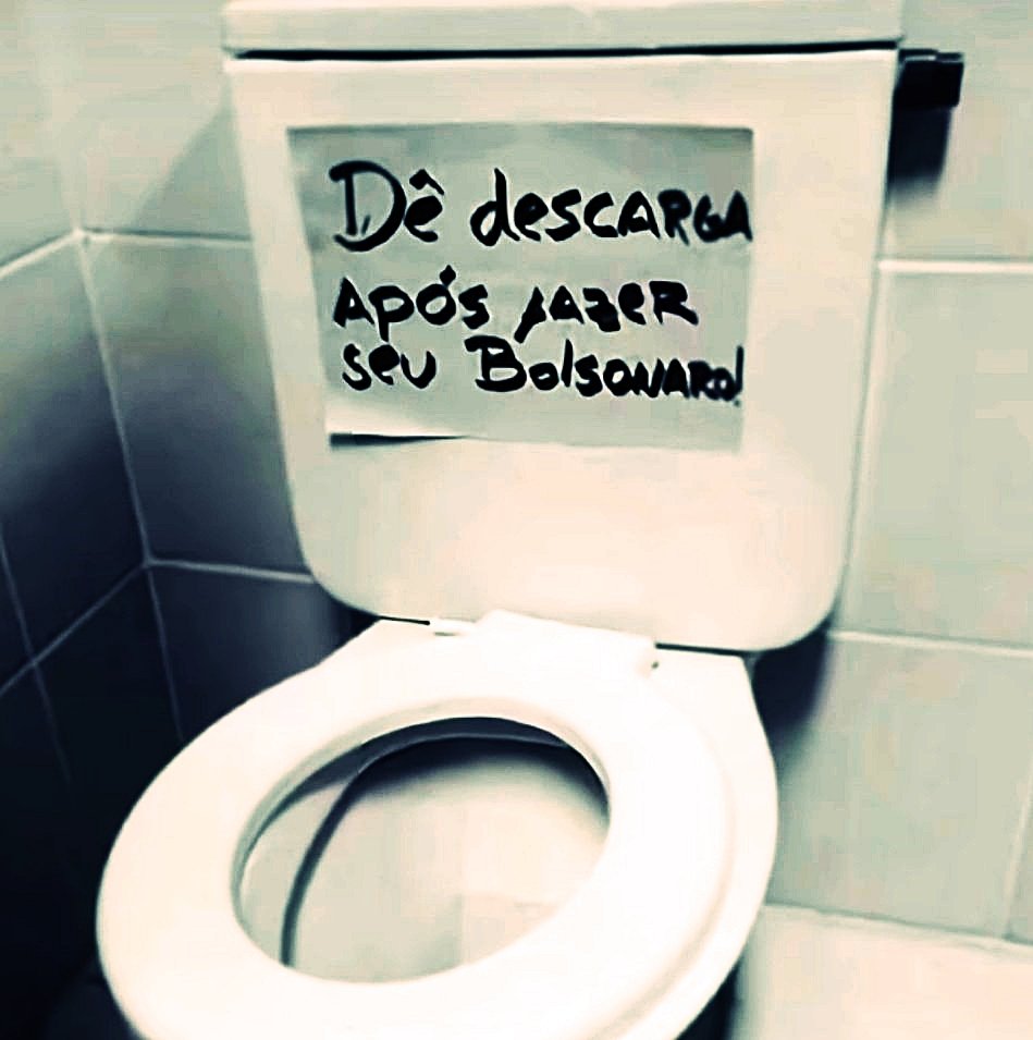 Velha Cretina do Zap tweet media