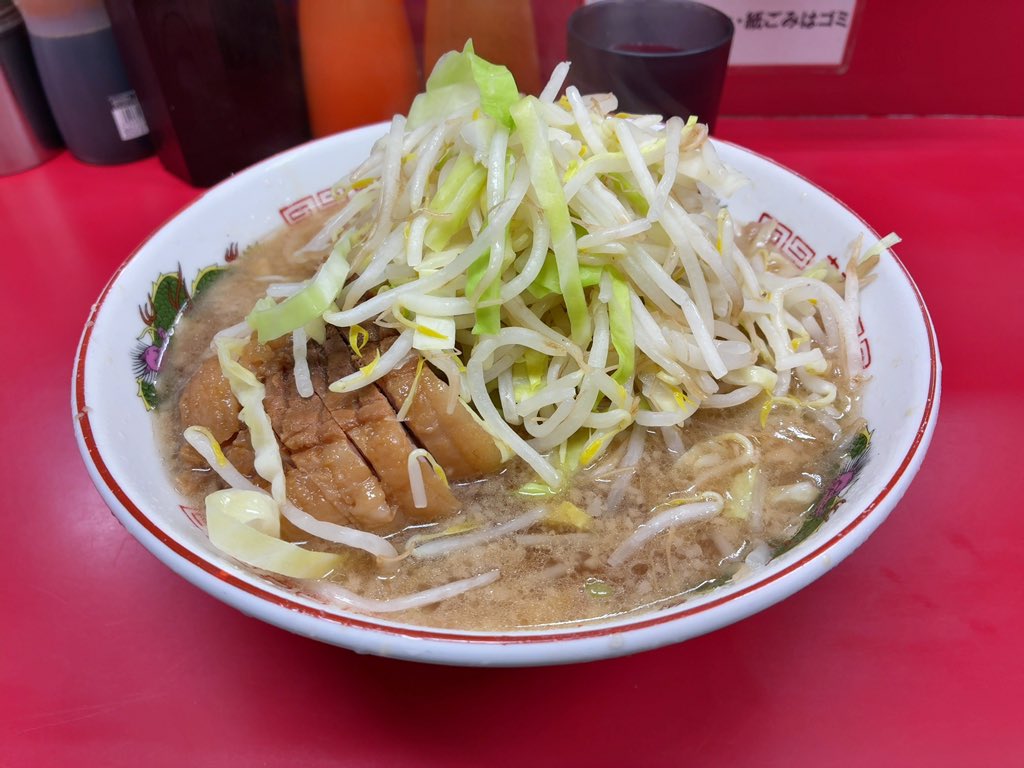 rsry525's tweet photo. ラーメン二郎　京急川崎店
小ブタ　Y
18時台20分待ち
美味しかったー！ https://t.co/RIaQeSoRiO