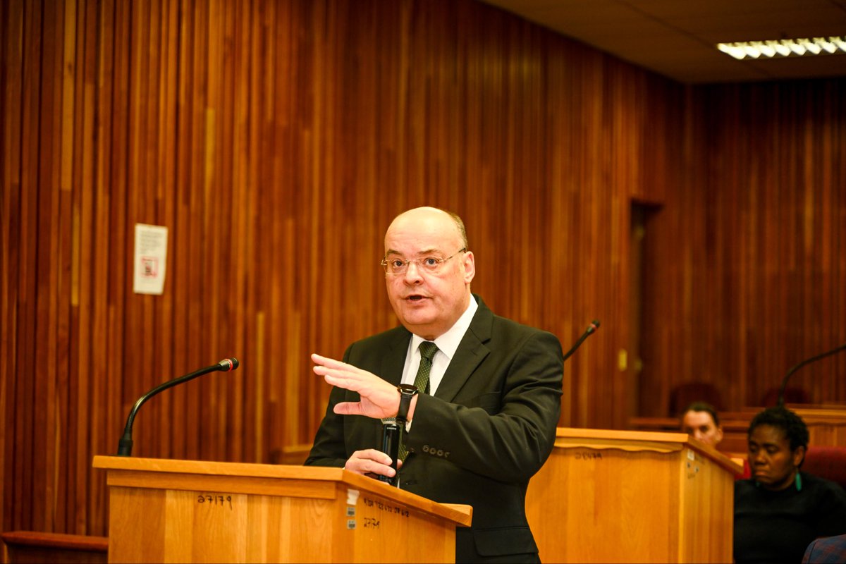 OCJ_RSA's tweet photo. Deputy Land Claims Commissioner, at the Land Rights Commission, Mr Francois Beukman briefs the Court on the 13th LAMOSA report.
#LandCourt
#LAMOSA https://t.co/8mJMkqBuNO