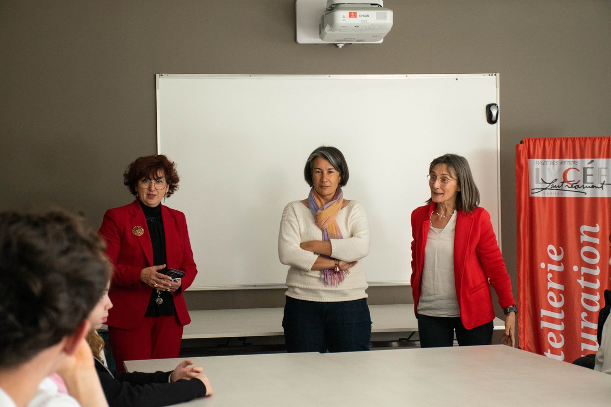 Image de Préfet des Hautes-Pyrénées - #DroitsDesFemmes | La #SG65 s’est rendue à l’exposition « Sang pour sang règles » organisée par l’as