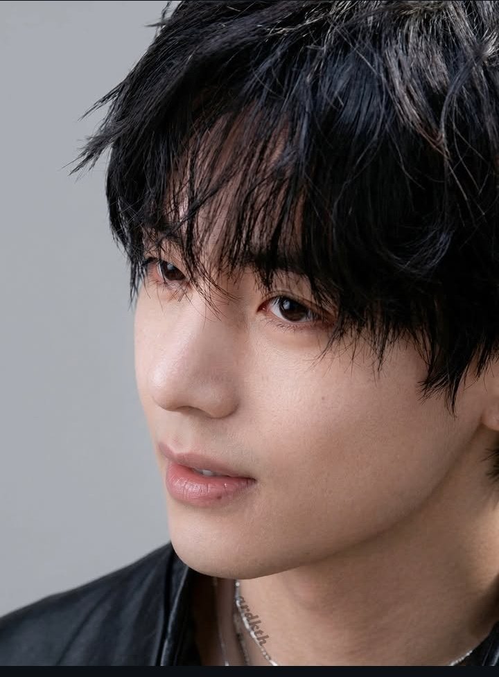 kimyeontaelover's tweet photo. Peak male beauty. https://t.co/XHATF6Ka7z