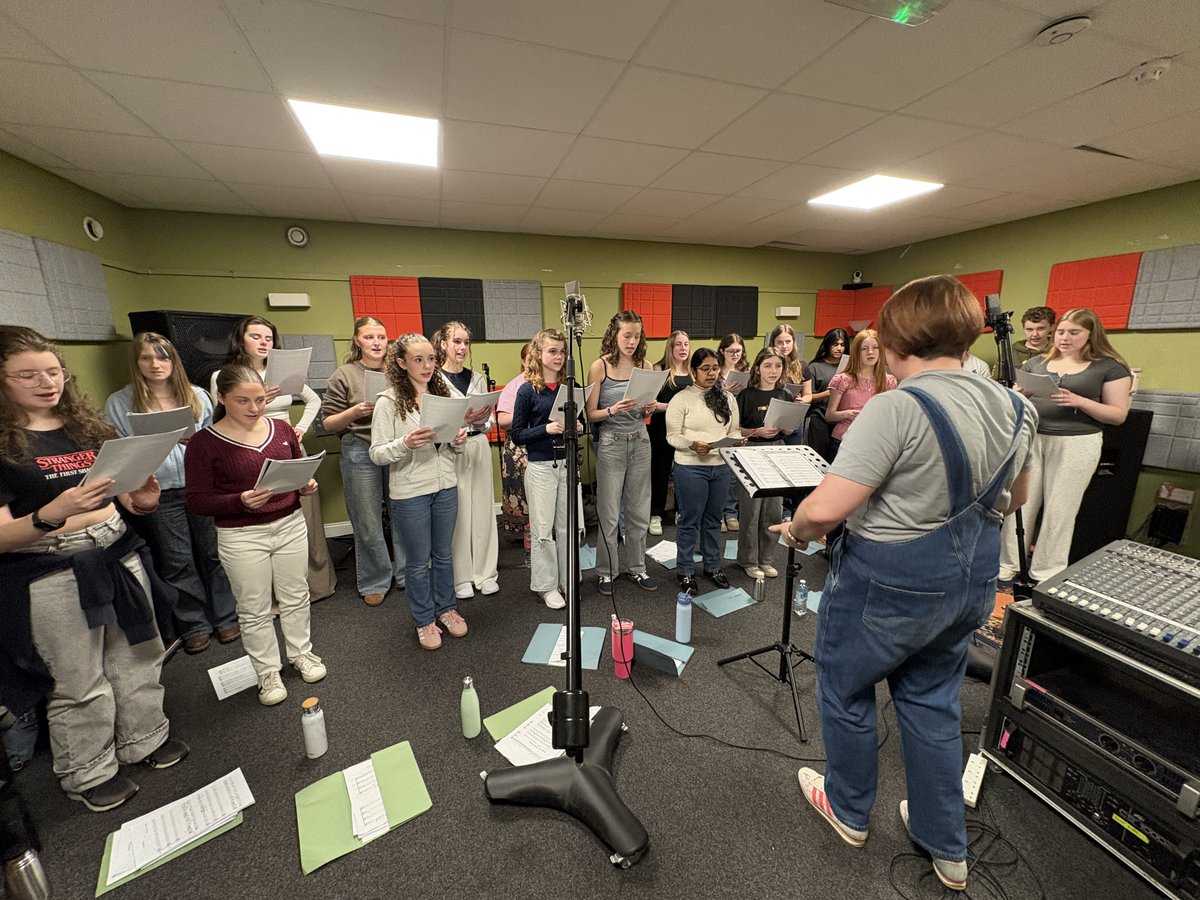 North Halifax Grammar School tweet media