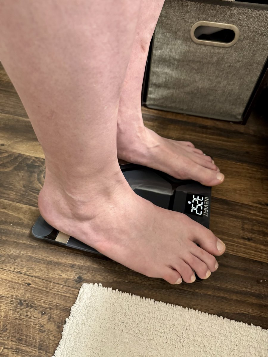 Aboveyouxl tweet media