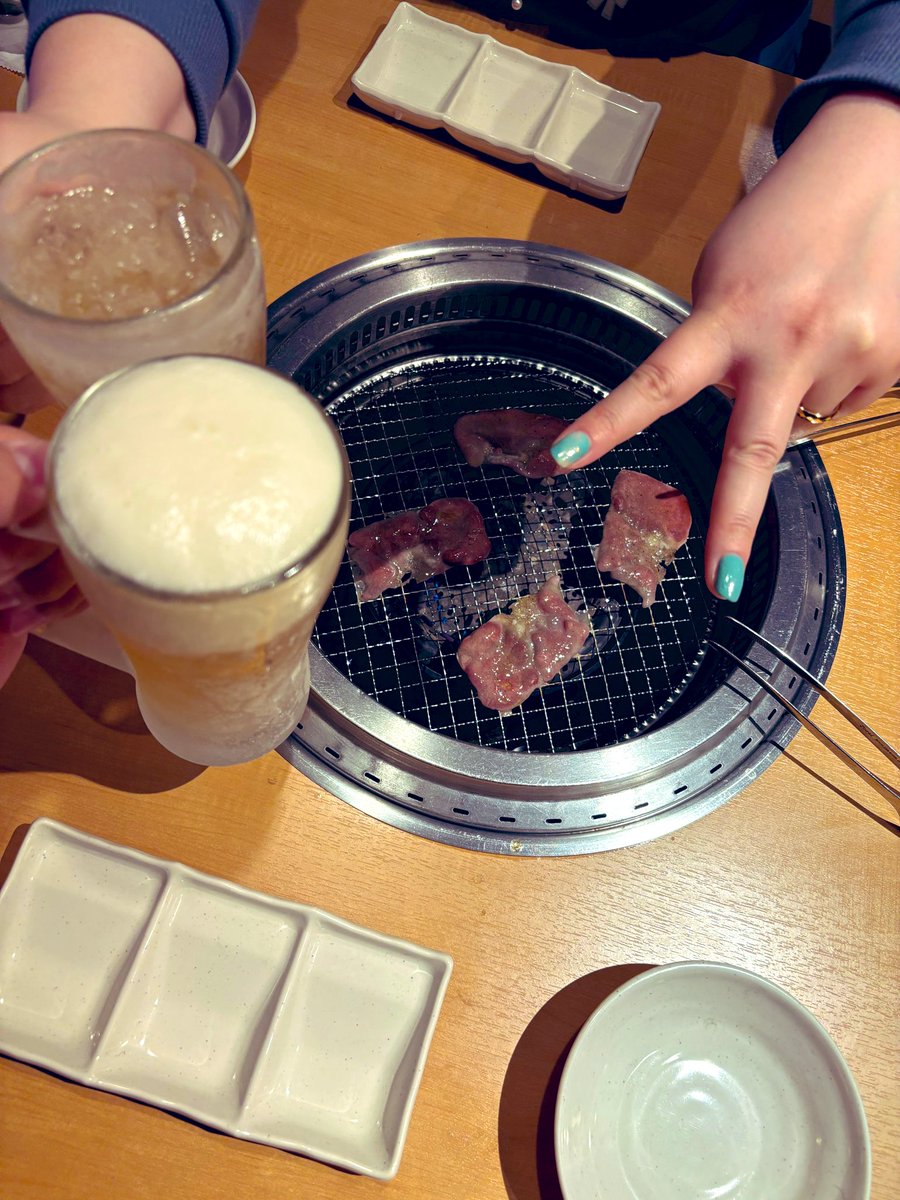 rhys6711's tweet photo. お誕生日お祝いで
旦那様と焼肉デートです💕 https://t.co/0Nny9LIOYk