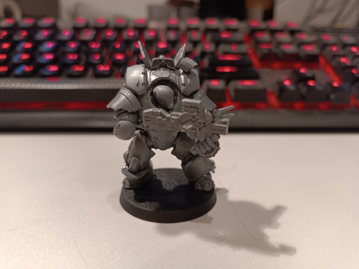 Axis_modelling's tweet photo. Destiny Cabal WIP 2: centurion time

Still need to do his right arm's details and finish off the hand. Sucks that the only place you can get right hands for saturnine terminators is the praetor. https://t.co/J2yzU5KUw9