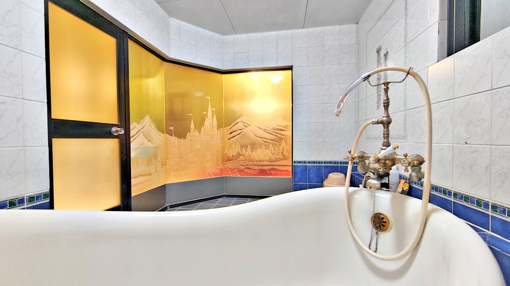 ⁴⁴鵺  tweet media