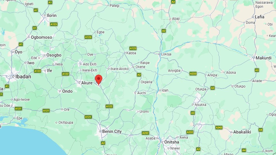 TracTerrorism's tweet image. Police Arrest Leader of Eiye Cult Akinwale Tomiwa Known as “Bella” Following Murder of Aiye #Cult Member in #Akure, Ondo State, #Nigeria
Read more: trackingterrorism.org/chatter/police…