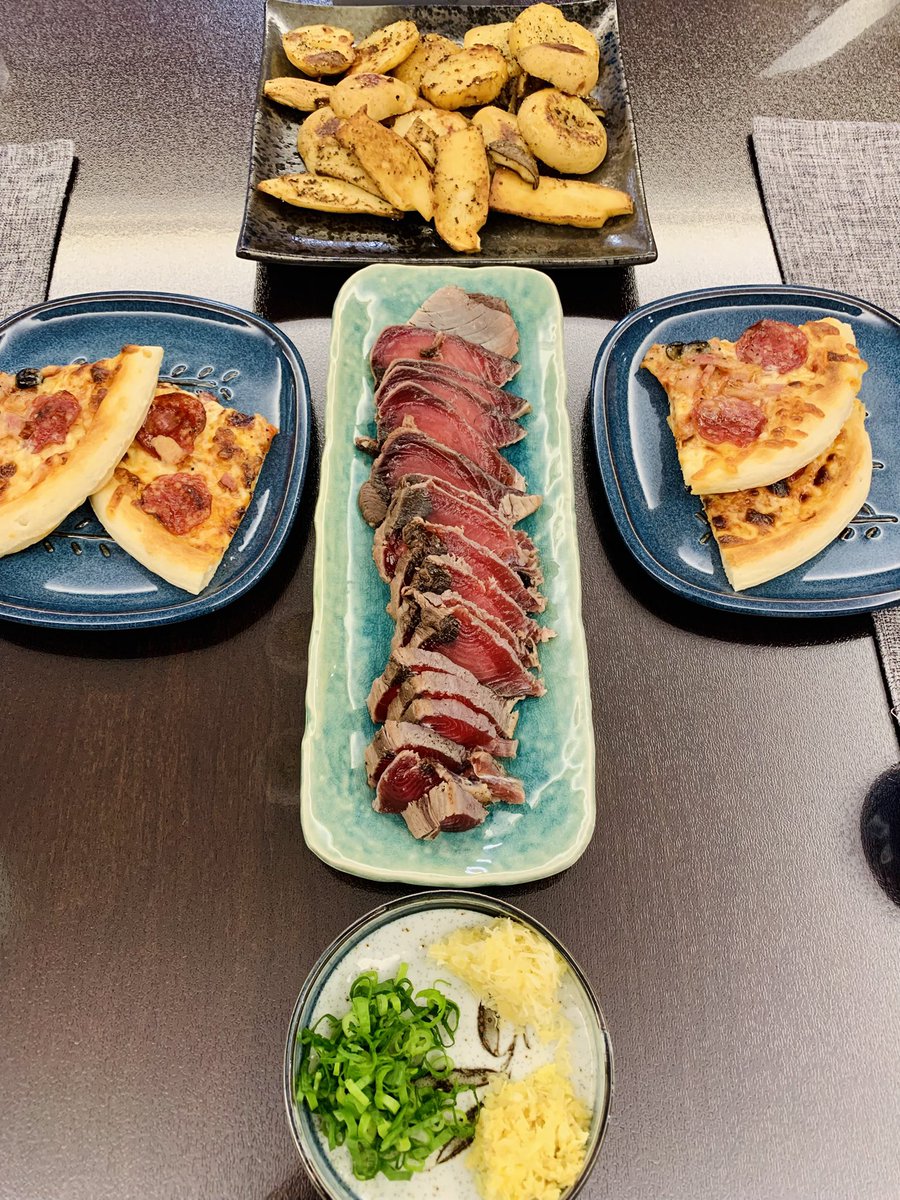 yanglaopi's tweet photo. 肥家晚了
烤、烤、たたき
湊合一頓 https://t.co/Yfupn4zUBn