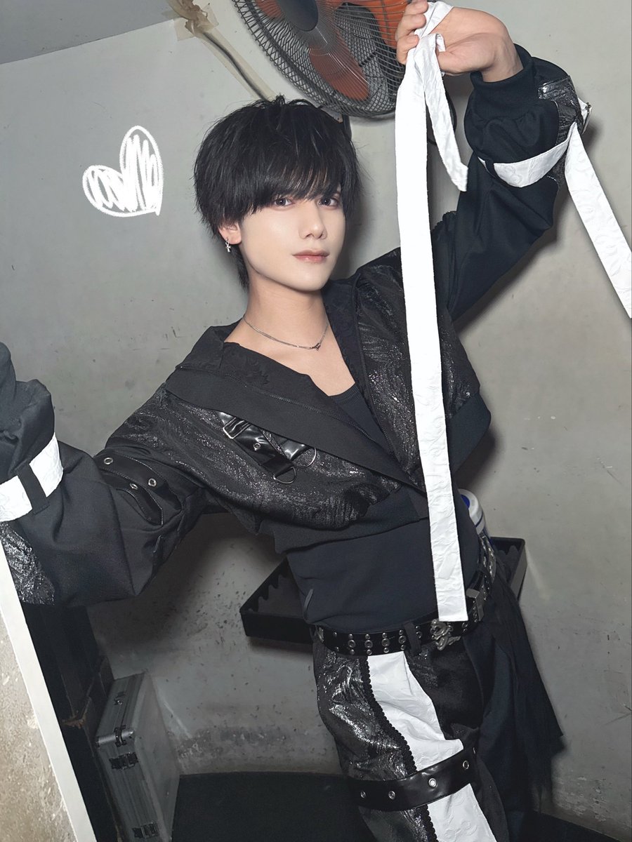 塩崎 tweet media