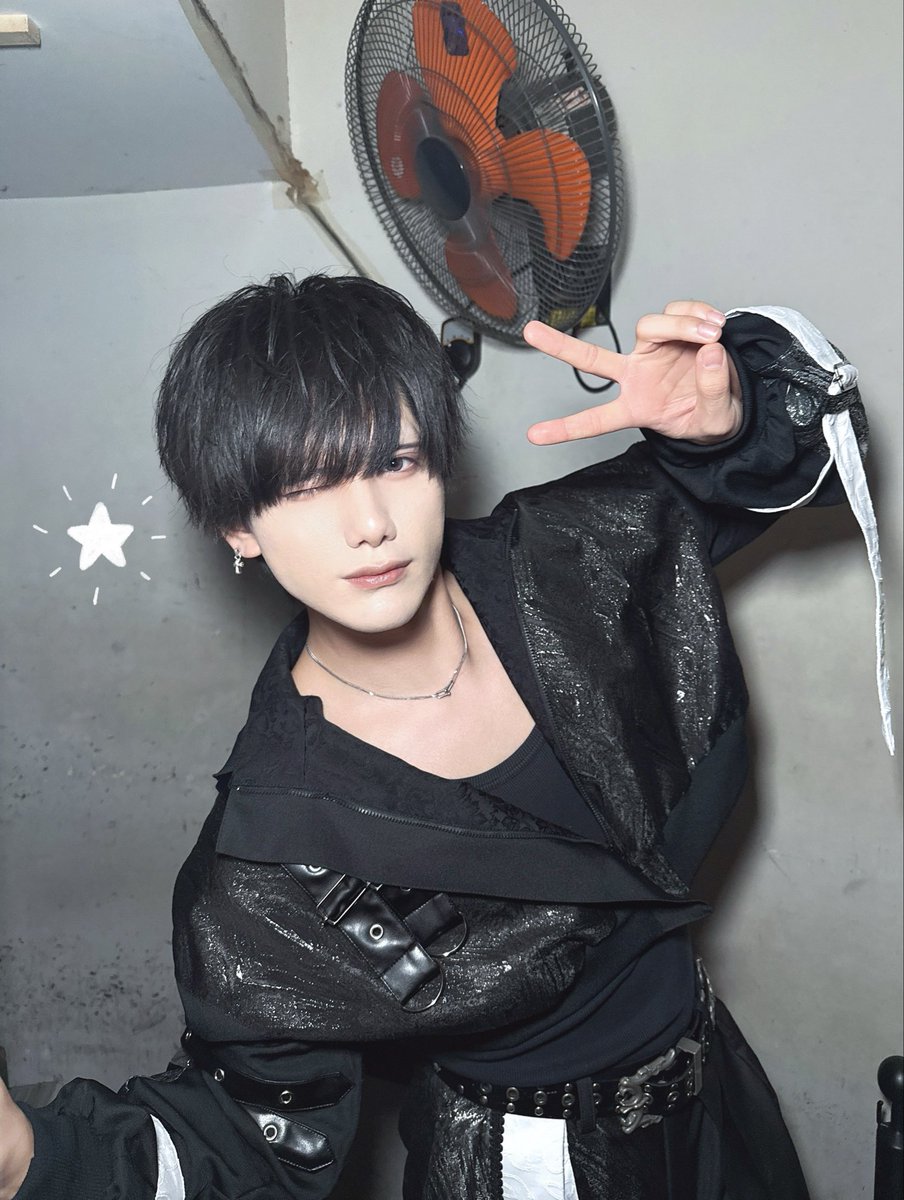 塩崎 tweet media