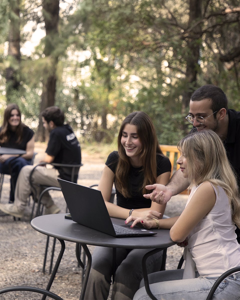 ESA Business School tweet media