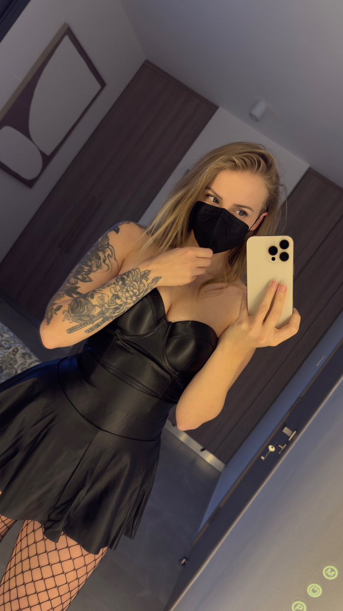 its_bella tweet media