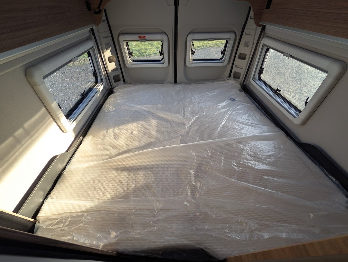 DestinationMoHo's tweet photo. #Motorhome of the week = #Knaus Boxlife 630 ME P/S
-
4 belts / 3 berths / Auto / Unregistered
-
✓ 6.36m Length
✓ 100w Solar Panel
✓ Large Garage
✓ Raise &amp; Lower Bed
✓ Lounge Pack
✓ Extra Headroom
✓ £5,000 Discount!
-
Find out more here: https://t.co/3QvOFY0Jja https://t.co/sC3ubwEt5f