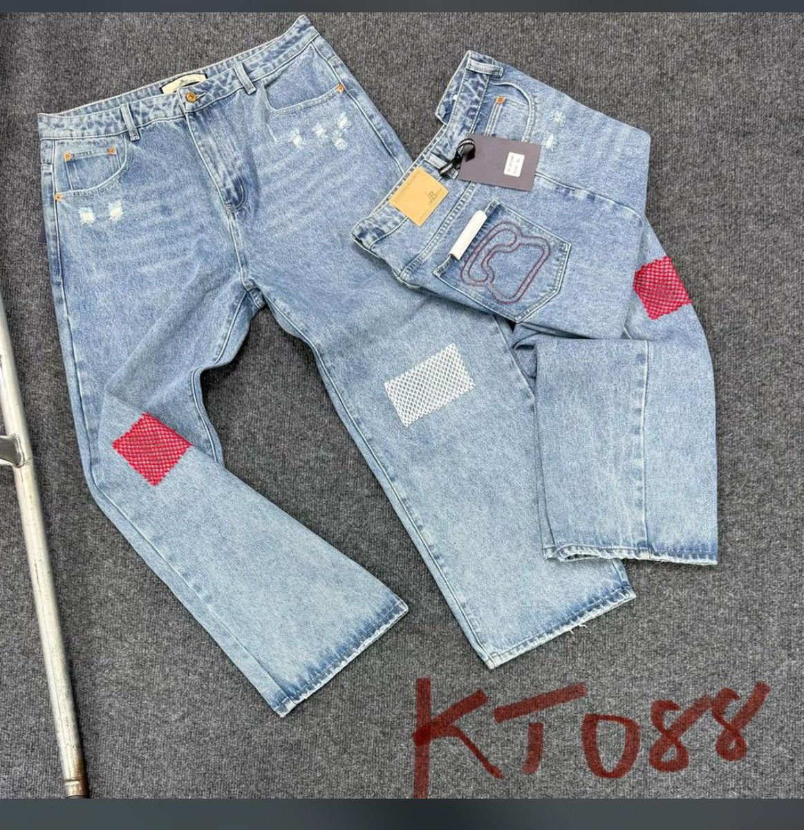 midewears10's tweet photo. High quality baggy jean ✅ https://t.co/QVeH5BRVxi