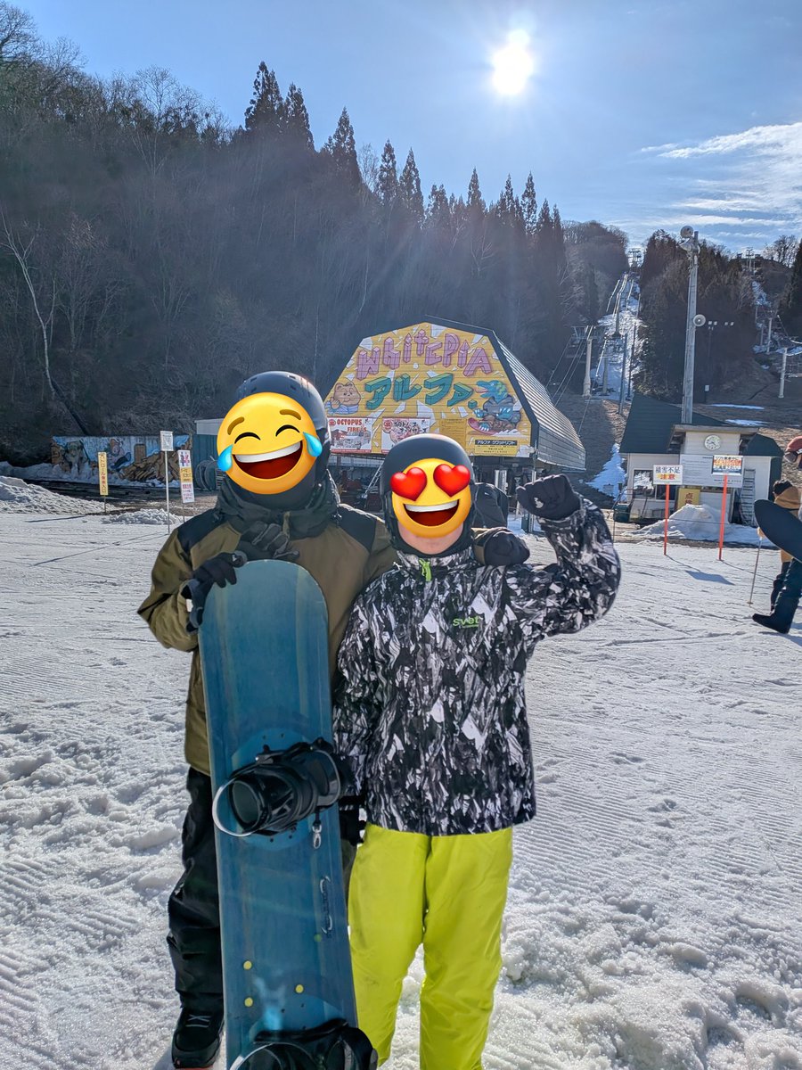 furuchin43's tweet photo. 昨日は今シーズン最後の雪山。

グーフィースタンスで滑るの様になって来たけど、

息子のが上手い。

負けたぁ。（泣）

でも楽しい🎶。

#ホワイトピアたかす https://t.co/2U1ZVfLPuK