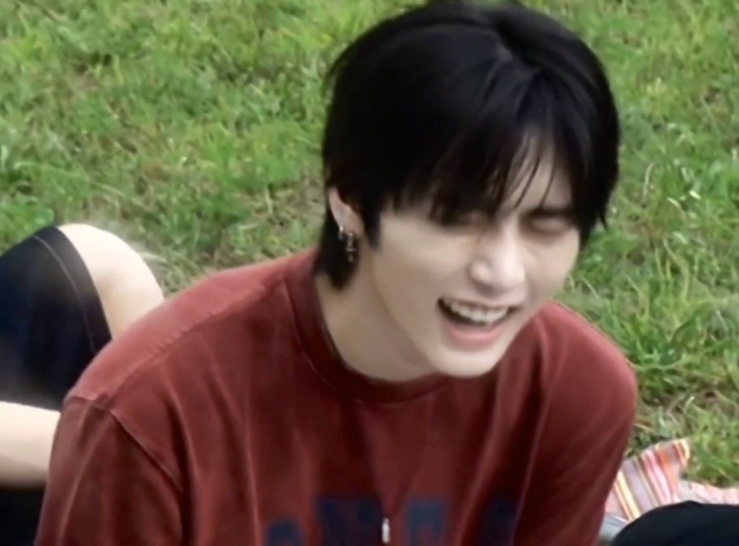 🍀 (՞•֊•՞) tweet media