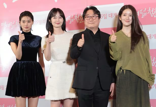 hourly doyeon tweet media