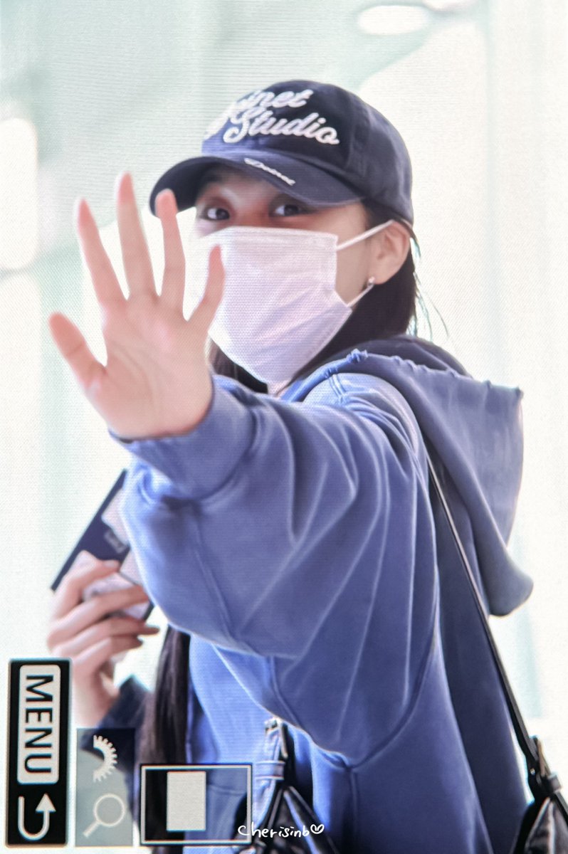 cherisinb tweet media