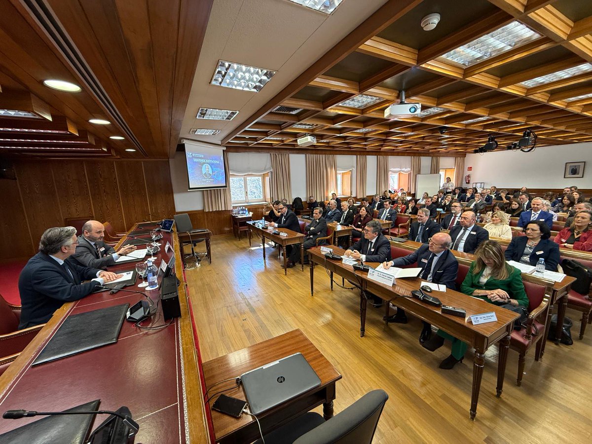 agenciasekuens's tweet photo. 25 años impulsando el desarrollo regional 🚀 El @FOROADR celebró su 25º aniversario. Un encuentro al que acudió @agenciaSEKUENS 🌍
#desarrolloregional #ForoADR #AgenciasDeDesarrolloRegional #transformacioneconomica https://t.co/MOOcHMR0Bl