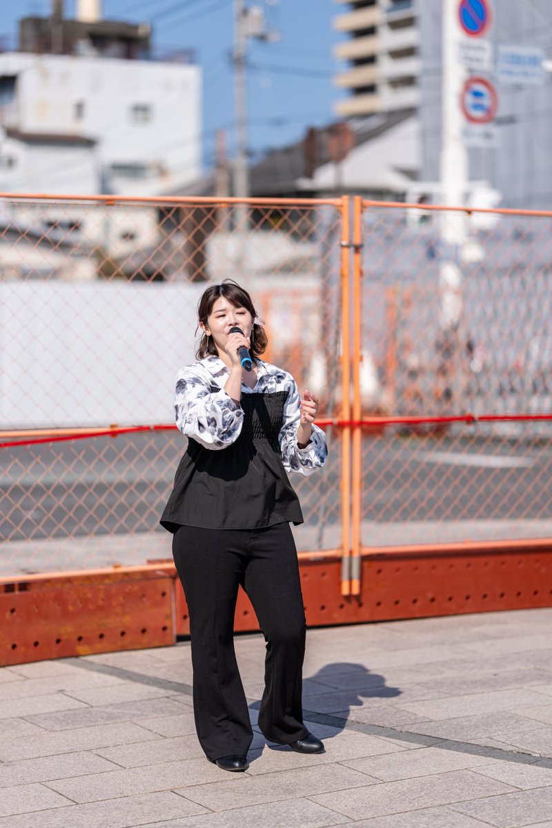 2026/03/15 #さかいで楽市楽座
#AZU さん①

土曜日に続いてあずーさんを撮影📷
ソロステージを撮らせていただくのは久しぶりかも。