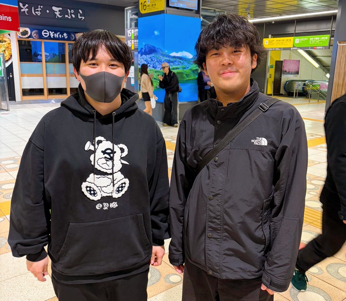 いっさ tweet media