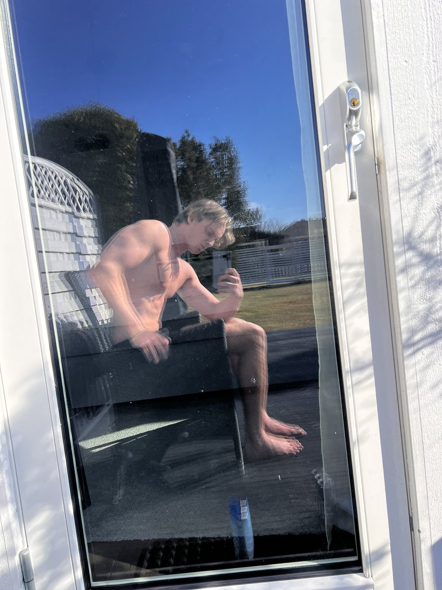 Holisticeric tweet media