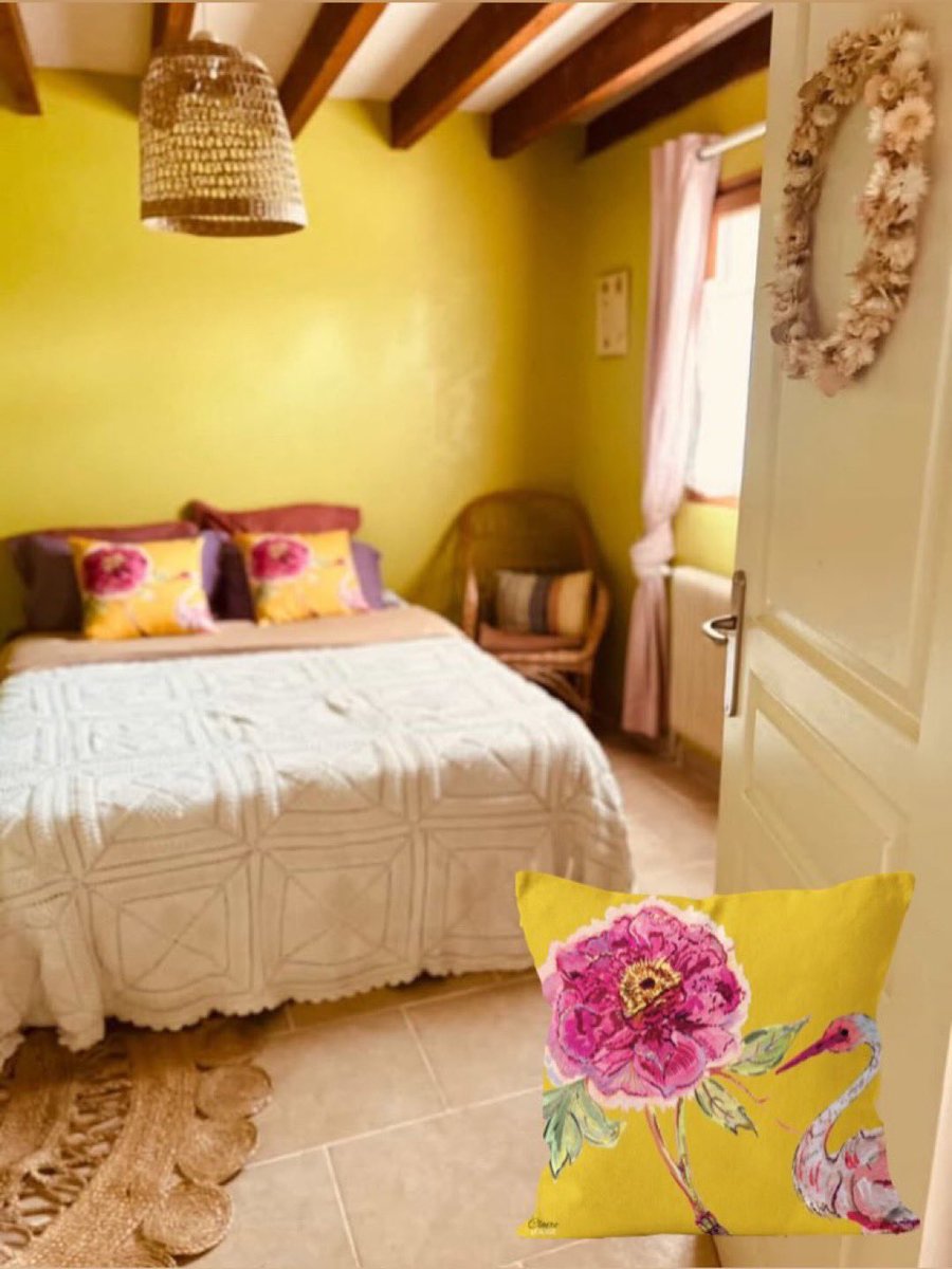 ClaireLouiseH's tweet image. We love seeing our cushions styled in retailers’ spaces and homes 💛 These Serendipity cushions fit perfectly in this warm yellow room—adding colour, comfort, and charm ✨ Thanks to Fleurs D’antan for the beautiful photos. 🇫🇷 #SerendipityCushions #HomeStyling #InteriorInspo