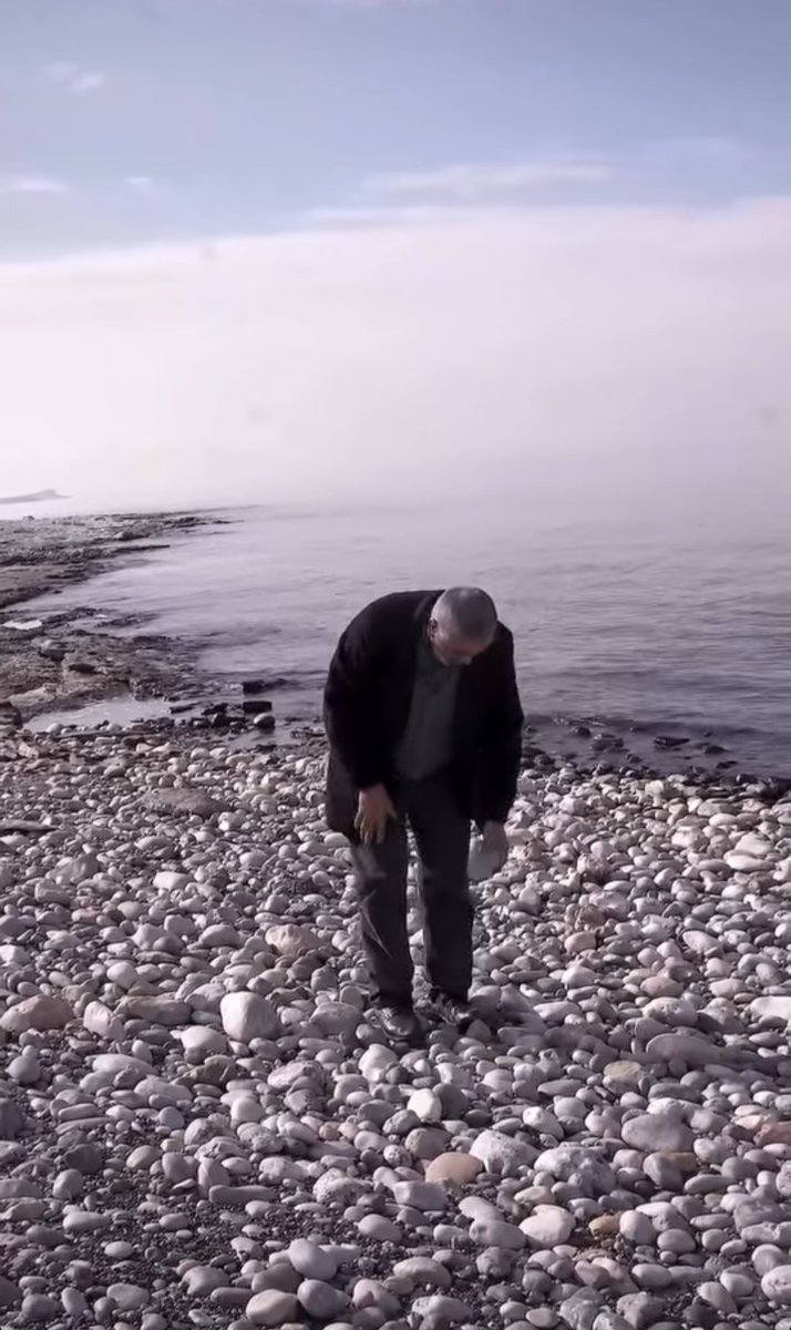 Akay.Zewe tweet media