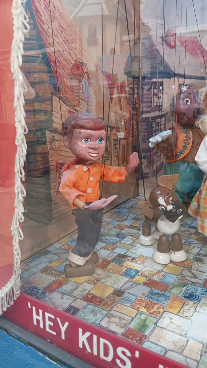 Fanderson tweet media