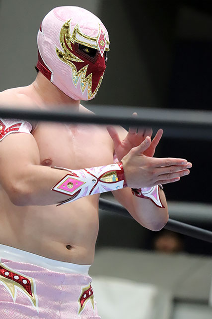 chika_dahlia's tweet photo. 2026/2/24
NJPW PRESENTS CMLL FANTASTICA MANIA 2026
エディオンアリーナ大阪第2
第6試合【『FANTASTICA MANIA 2026』タッグトーナメント決勝戦】より
マスカラ・ドラダ選手①
#MascaraDorada
#FM2026 #njcmll #FantasticaMania2026 https://t.co/n2oLrD3PUg