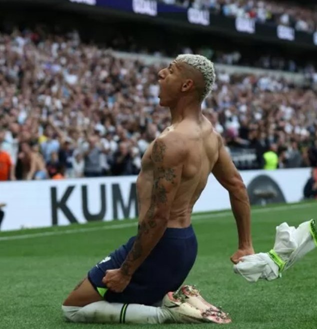 colleb T tweet media