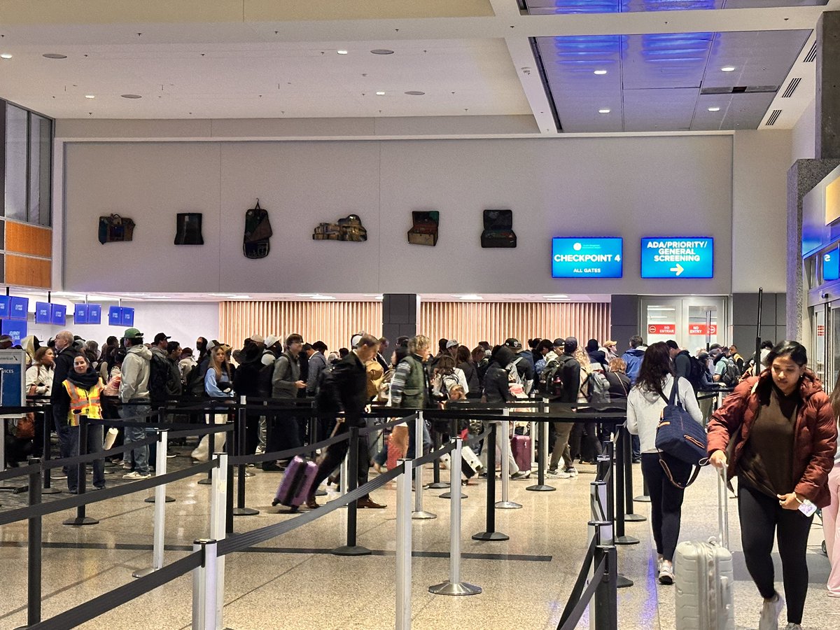 Austin-Bergstrom International Airport tweet media