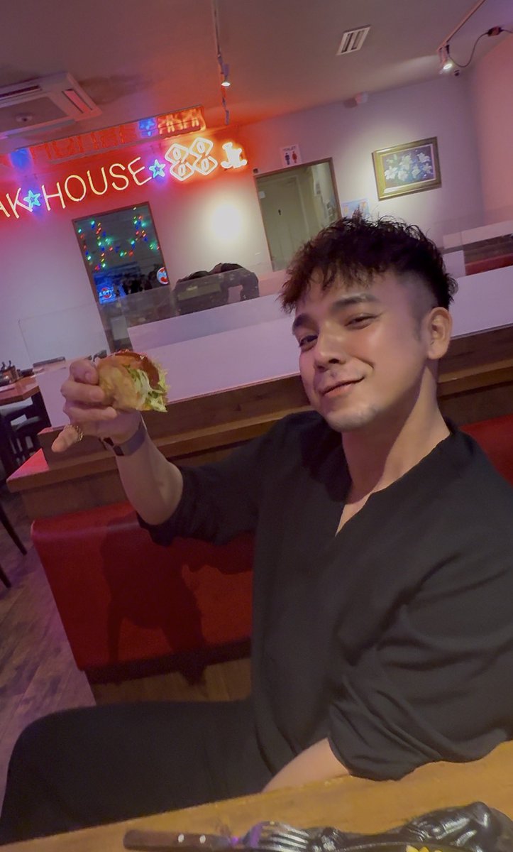 Bar Lounge 那覇クラス スタッフ募集中 tweet media