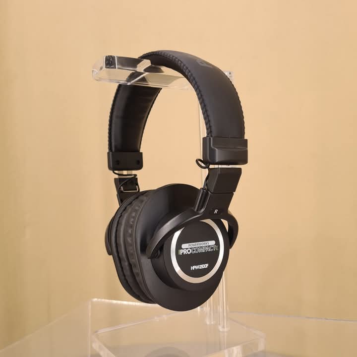 𝐏𝐨𝐰𝐞𝐫𝐖𝐨𝐫𝐤𝐬 𝐇𝐏𝐖-𝟐𝟓𝟎𝟎𝐅 – 𝐏𝐫𝐞𝐜𝐢𝐬𝐢𝐨𝐧 𝐌𝐨𝐧𝐢𝐭𝐨𝐫𝐢𝐧𝐠 𝐟𝐨𝐫 𝐃𝐉𝐬 𝐚𝐧𝐝 𝐂𝐫𝐞𝐚𝐭𝐨𝐫𝐬

The PowerWorks HPW-2500F headphones are designed for DJs, producers and audio enthusiasts who need clear, reliable sound during mixing and monitoring.