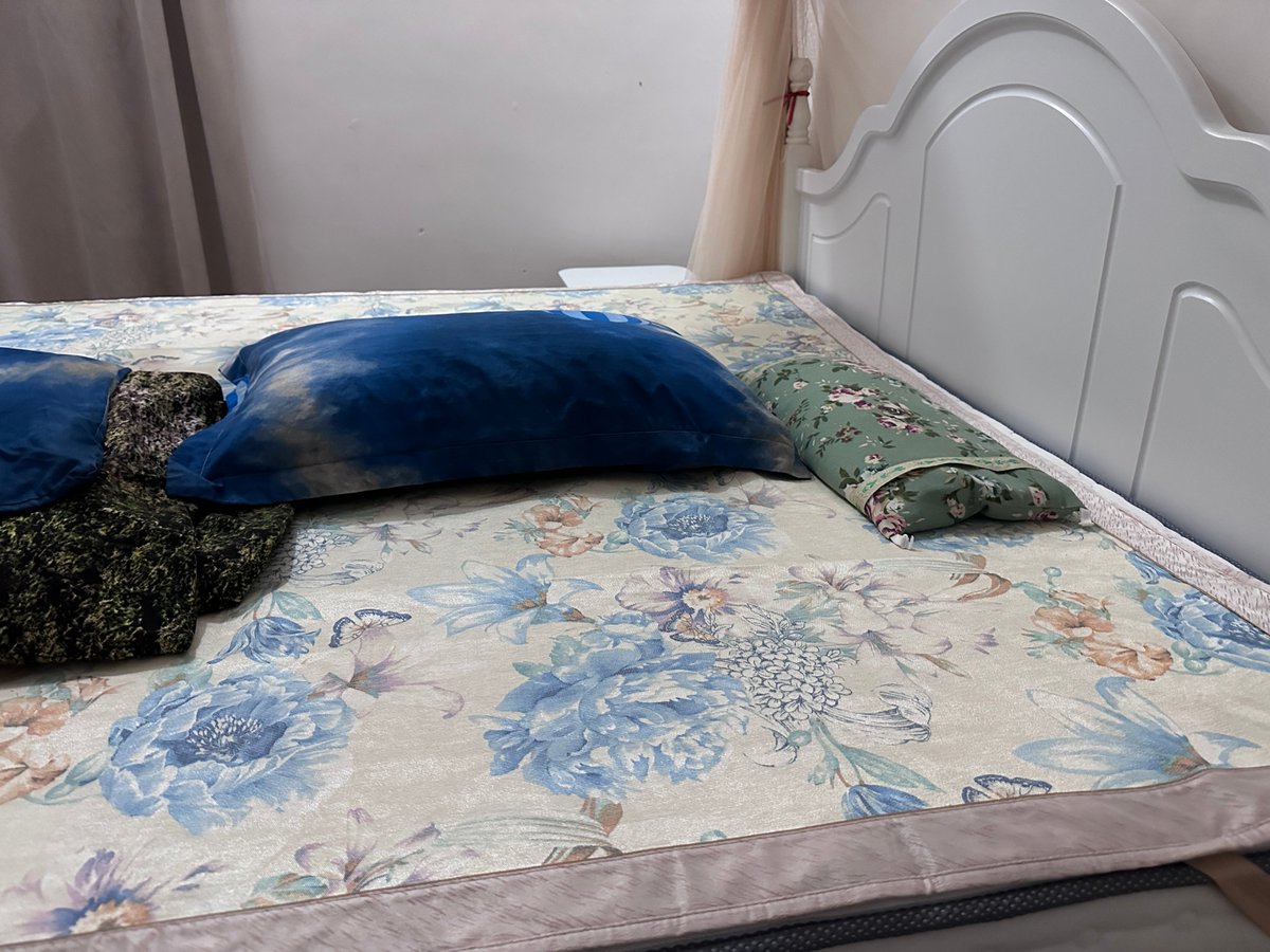 Dnheu Sarnet Akbeg tweet media