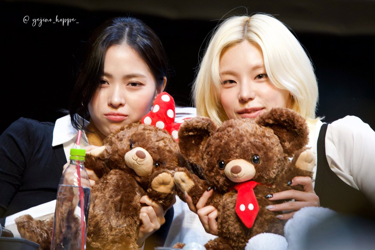 #毎日テントン

🌷1595日

#ITZY #YEJI #RYUJIN
#RYEJI #땡덩 #叮咚