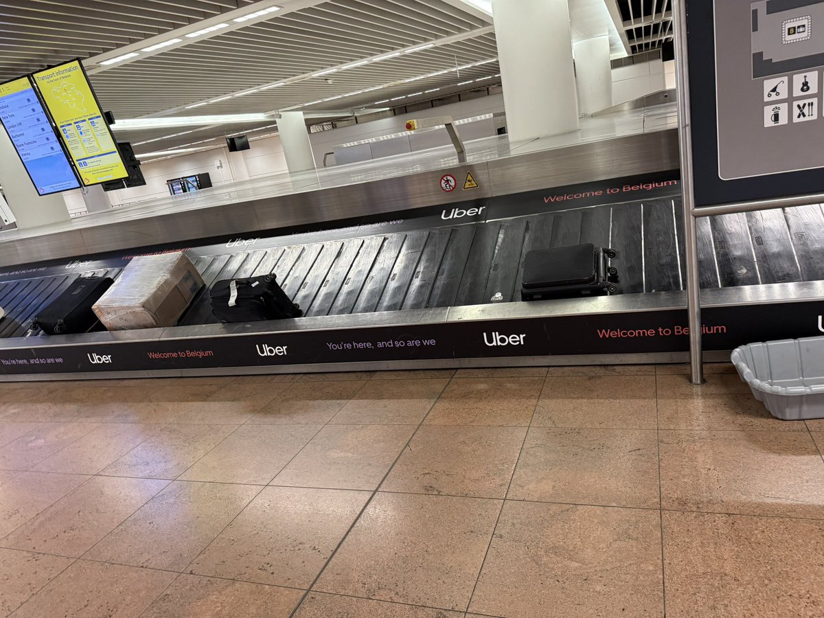 Aqui as malas andam de uber.