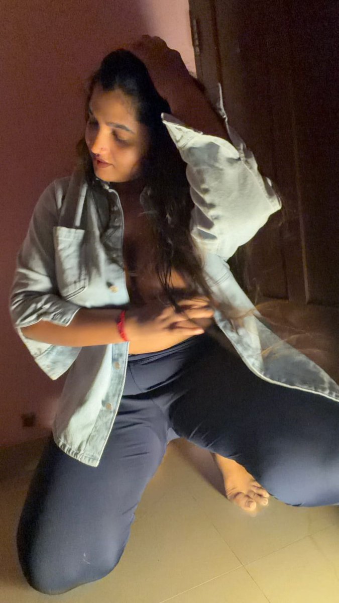 cinenudes's tweet photo. sara rocks 🔥 https://t.co/Fz9TWnhQS3