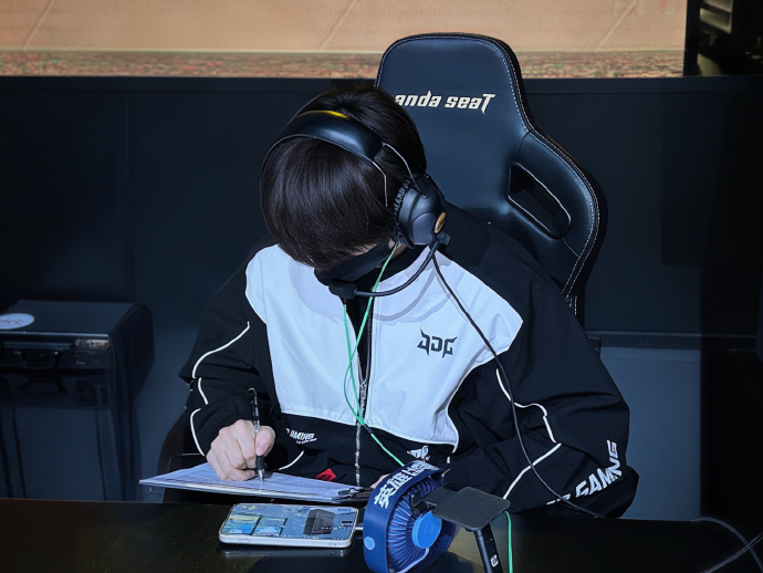 JD GAMING tweet media