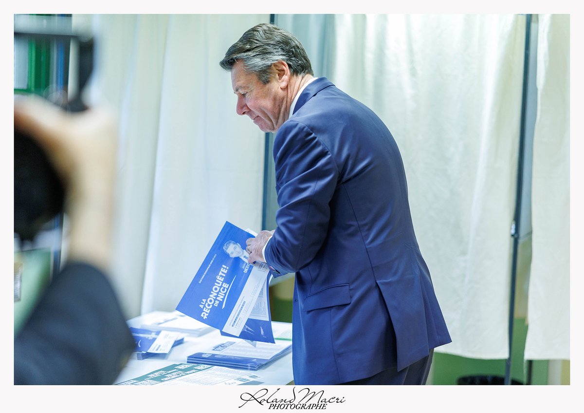 roland macri tweet media
