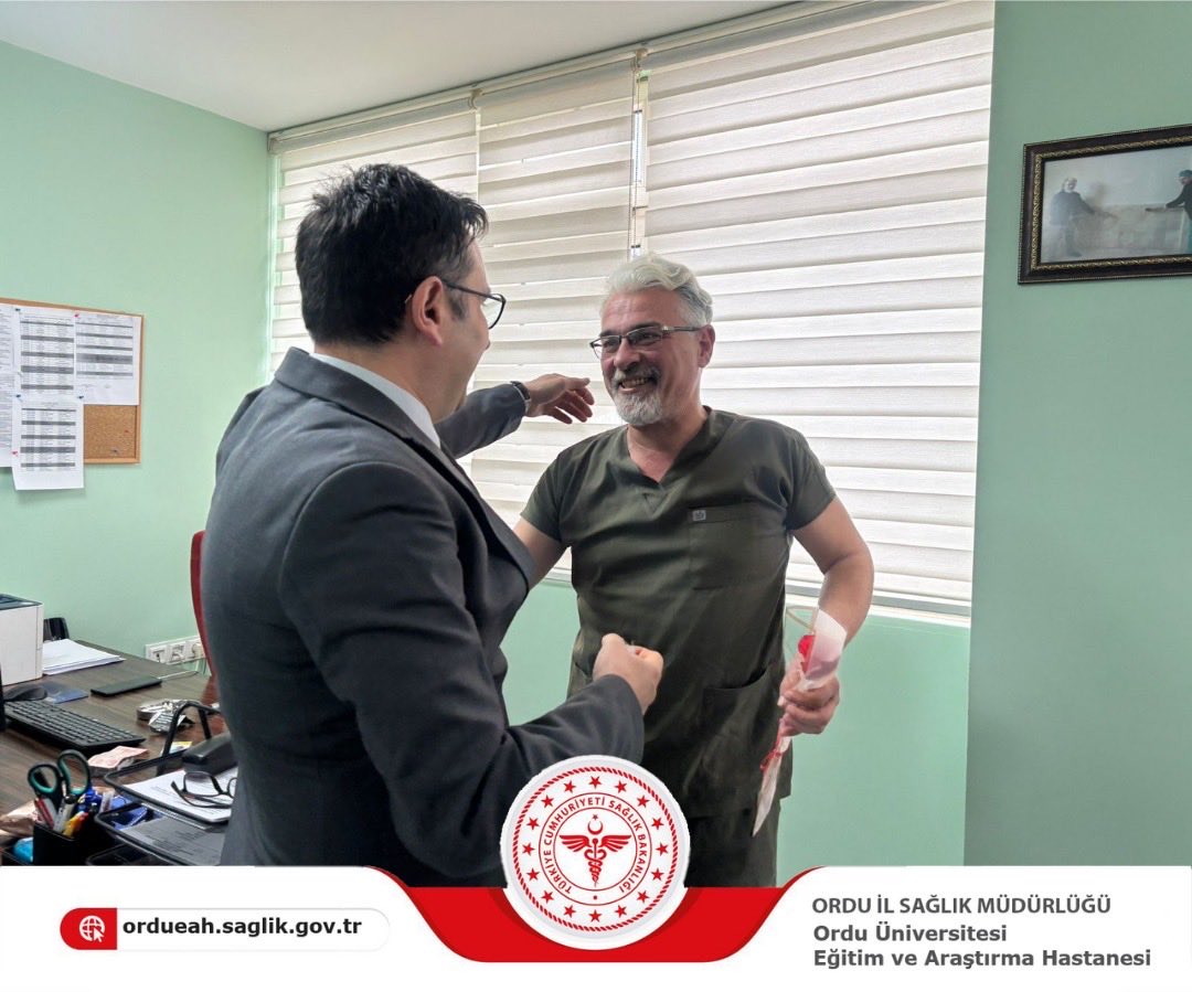 OrduEAH's tweet photo. Başhekimimiz Doç. Dr. Ali YILMAZ  önderliğinde, insan hayatına umut olan tüm sağlık çalışanlarımızın 14 Mart Tıp Bayramı kutlandı.

Fedakârlık, özveri ve insan sevgisiyle görev yapan tüm sağlık emekçilerimizin Tıp Bayramı’nı kutluyor, emekleri için teşekkür ediyoruz. 🩺✨ https://t.co/6DpFZ4d787