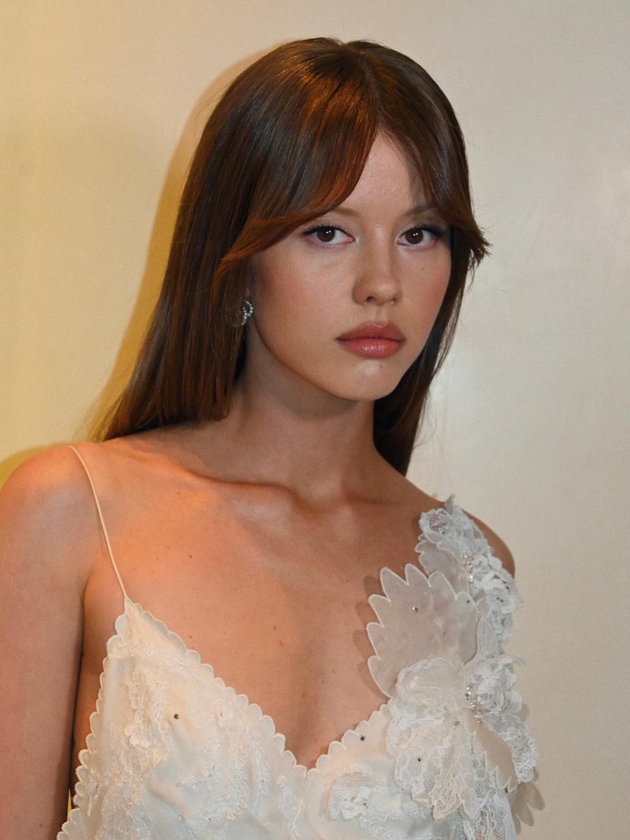 Mia Goth Updates tweet media